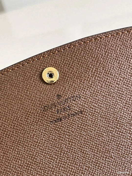 LOUIS VUITTON EMILIE wallet 0712